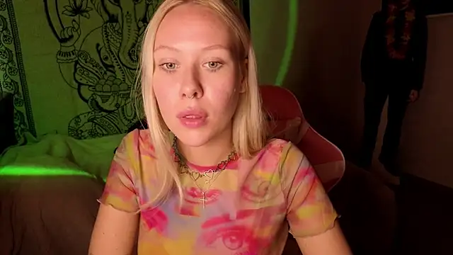 pureeangel online show from April 2026 02:01:01 PM