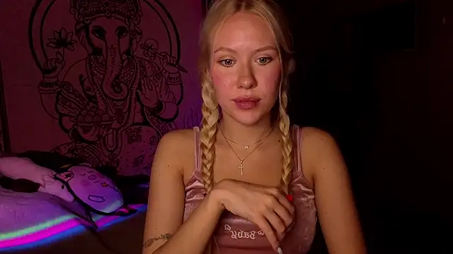 pureeangel online show from February 2026 06:48:01 PM