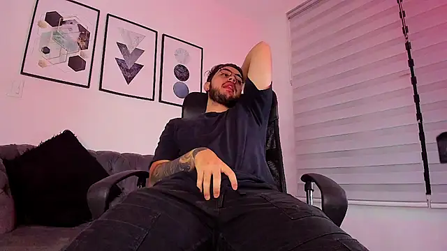 Snapshot of ethan_grace chatting on February 2026 12:07:01 PM ethan grace online show from February 2026 12:07:01 PM