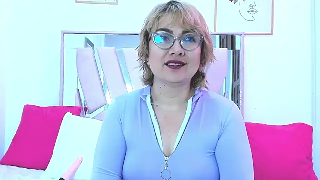 DariaLuca online show from March 2026 11:41:01 AM