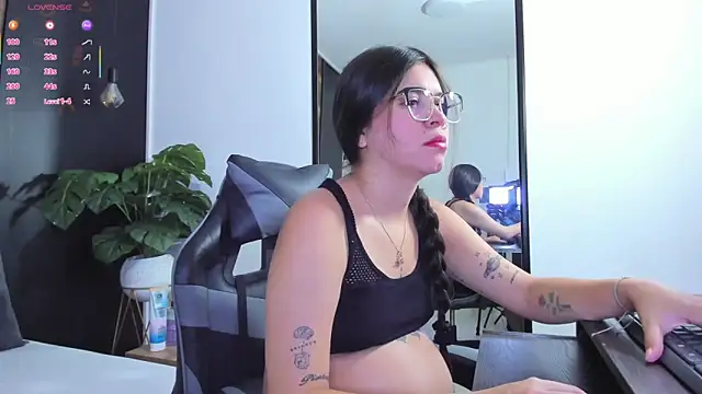 eva swan  online show from May 2026 12:48:01 PM