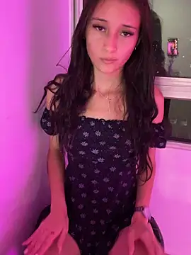 candy deluxe online show from April 2026 04:48:02 AM
