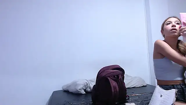 Snapshot of Angelina_fiory chatting on March 2026 12:07:02 PM Angelina fiory online show from March 2026 12:07:02 PM