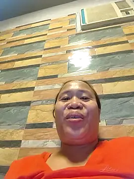 squirtshantal online show from November 2025 12:54:01 PM