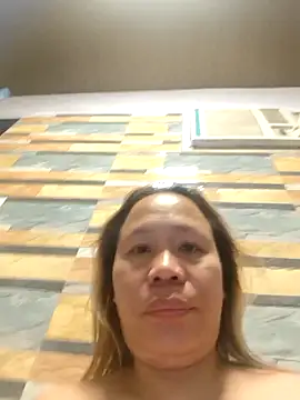 squirtshantal online show from April 2026 11:55:02 AM