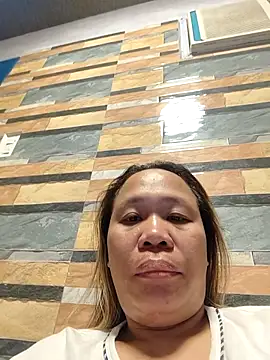 squirtshantal online show from April 2026 07:58:02 PM