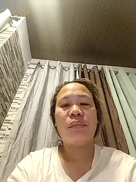 squirtshantal online show from March 2026 10:17:01 PM