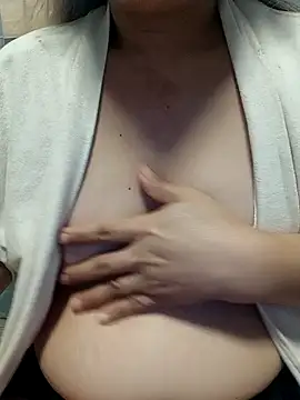 squirtshantal online show from March 2026 10:56:01 PM