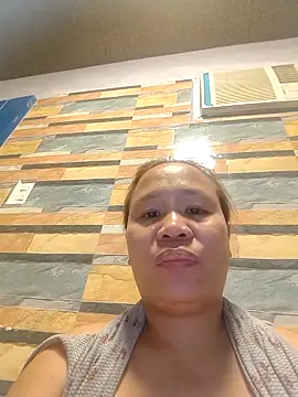 squirtshantal online show from October 2025 03:02:01 PM