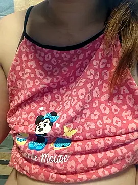 squirtshantal online show from November 2025 01:43:02 AM