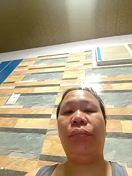 squirtshantal online show from April 2026 07:50:02 PM