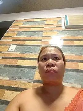 squirtshantal online show from October 2025 04:26:02 PM