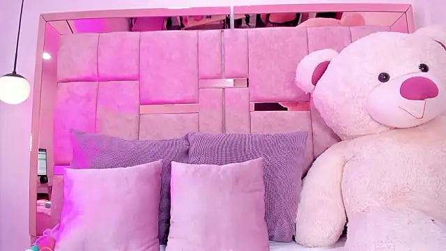 Snapshot of ween_sheng_ chatting on February 2026 05:13:02 PM ween sheng online show from February 2026 05:13:02 PM