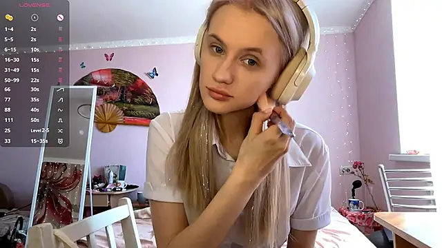 Snapshot of MelissaZaria chatting on May 2026 06:28:02 AM MelissaZaria online show from May 2026 06:28:02 AM
