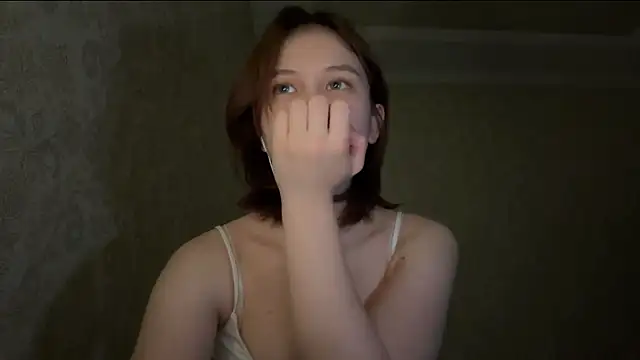 Snapshot of TrueViva chatting on April 2026 04:04:02 PM TrueViva online show from April 2026 04:04:02 PM