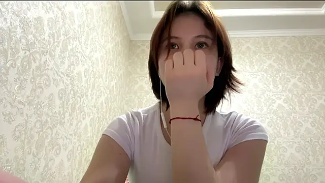 Snapshot of TrueViva chatting on April 2026 02:25:02 PM TrueViva online show from April 2026 02:25:02 PM
