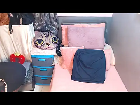 alanalaurent15 online show from April 2026 08:43:01 AM