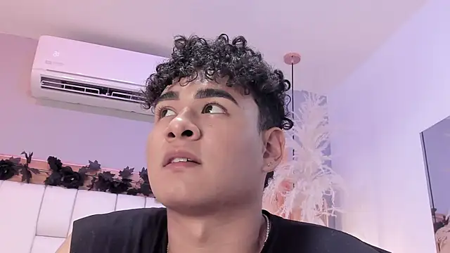 Bastixvontade online show from April 2026 10:02:02 PM