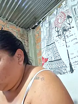 Juli Powl online show from February 2026 11:04:01 PM