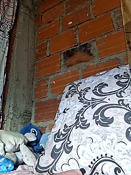 Juli Powl online show from June 2026 01:05:02 PM
