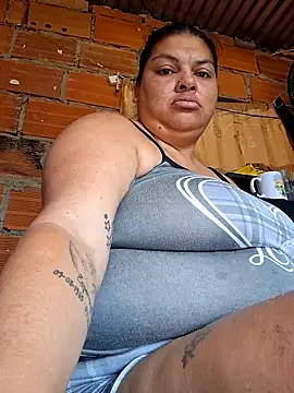 Juli Powl online show from June 2026 12:35:02 PM