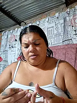 Snapshot of Juli_Powl chatting on March 2026 12:49:01 AM Juli Powl online show from March 2026 12:49:01 AM