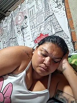 Juli Powl online show from June 2026 01:44:02 AM