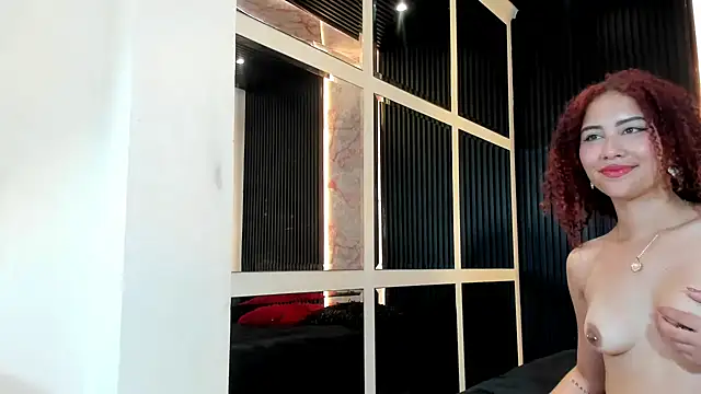 LuciaBeltrann online show from April 2026 07:26:01 PM