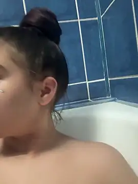 Vivike234 online show from February 2026 10:29:02 PM