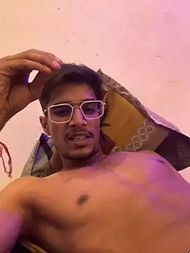 Snapshot of kaushikhotty chatting on May 2026 09:25:02 PM kaushikhotty online show from May 2026 09:25:02 PM