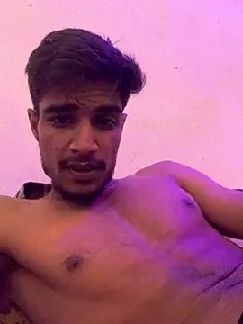 Snapshot of kaushikhotty chatting on May 2026 11:08:01 PM kaushikhotty online show from May 2026 11:08:01 PM