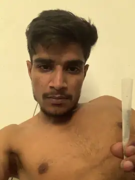 Snapshot of kaushikhotty chatting on May 2026 07:52:01 PM kaushikhotty online show from May 2026 07:52:01 PM