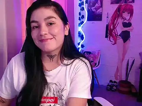 Snapshot of JanineRae chatting on February 2026 07:43:01 PM JanineRae online show from February 2026 07:43:01 PM