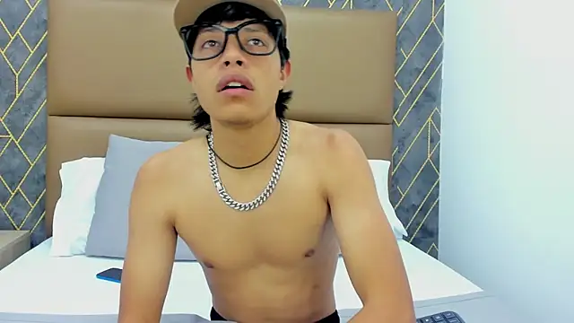 Escanor Hot online show from February 2026 08:44:02 PM