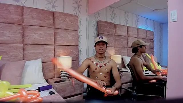 Escanor Hot online show from February 2026 08:42:01 PM