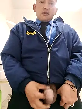 Hachi28 online show from April 2026 11:44:01 PM