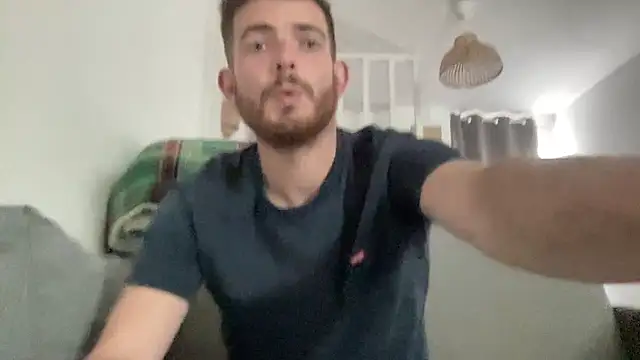 lechouilleur44 online show from April 2026 11:17:02 AM