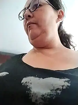  Saraqueen online show from March 2026 03:28:03 PM