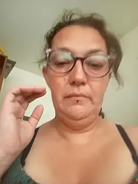  Saraqueen online show from March 2026 06:48:01 PM