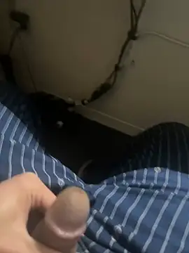 awesomemilkss online show from April 2026 03:01:01 AM