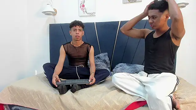 alexx cum18 online show from March 2026 12:15:01 PM