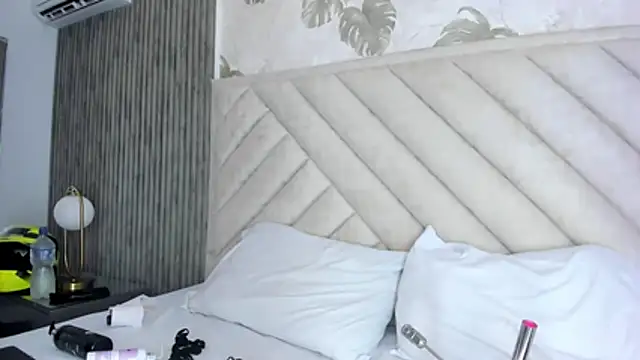 SarahRizof online show from March 2026 05:08:01 AM