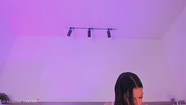 ariana  parker online show from July 2026 04:03:02 AM