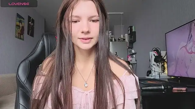 Alisa Hetfy online show from April 2026 07:15:02 AM