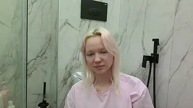 Snapshot of BabyyDolll_ chatting on February 2026 11:10:01 AM BabyyDolll online show from February 2026 11:10:01 AM