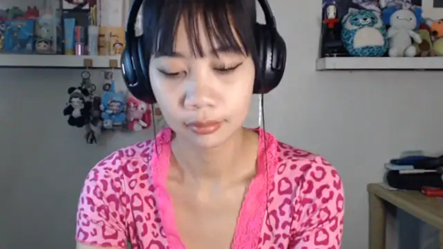 GloryKulikowski online show from March 2026 02:15:01 AM