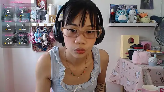 GloryKulikowski online show from March 2026 02:11:01 AM