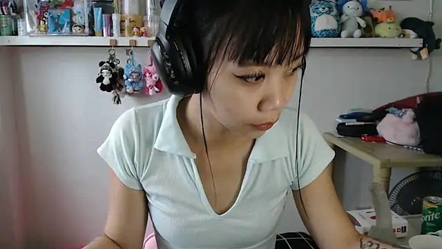 GloryKulikowski online show from March 2026 02:37:01 AM