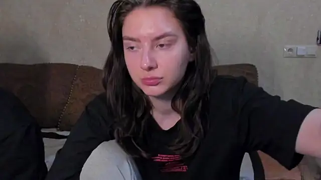 love lina muuur online show from February 2026 02:52:01 PM