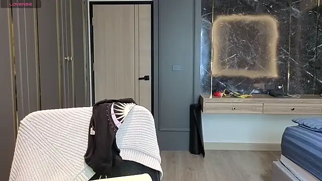 Snapshot of Alittleasaingirl chatting on March 2026 01:25:01 AM Alittleasaingirl online show from March 2026 01:25:01 AM